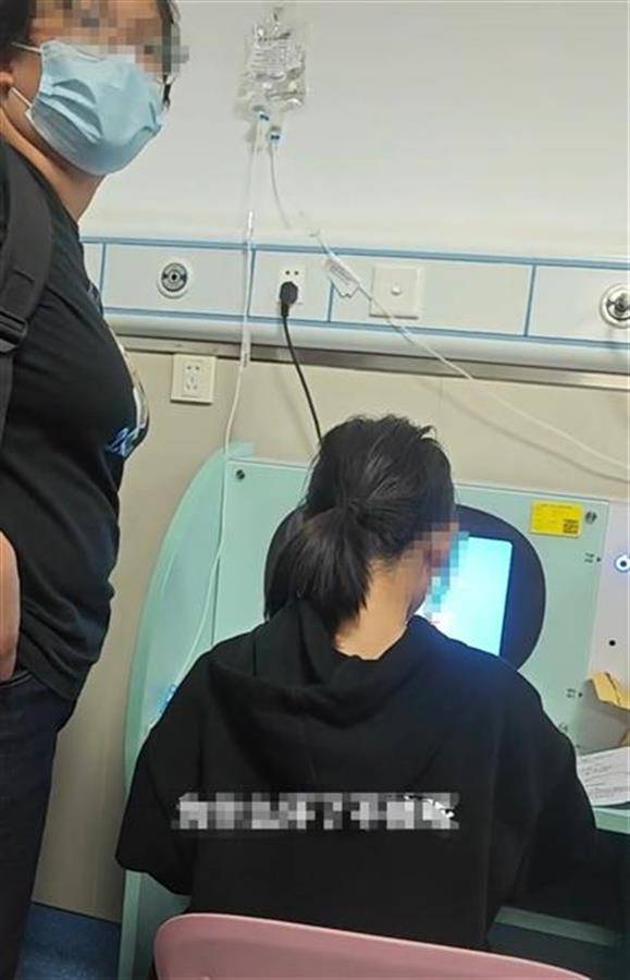 家长占用医院雾化机位置让孩子写作业,耽误其他患者治疗,院方回应