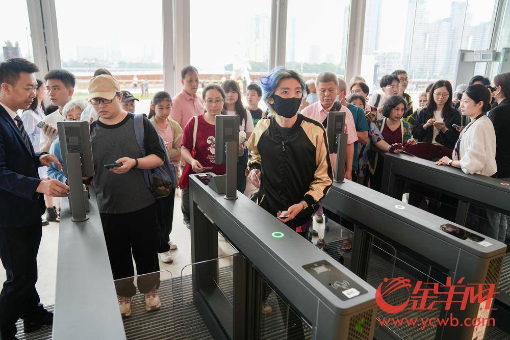 视频+图集｜白鹅潭大湾区艺术中心今日正式开门迎客