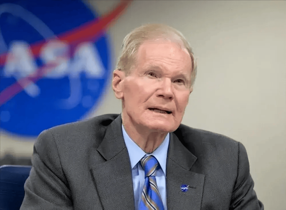 nasa局长比尔·尼尔森表示中国探测器即将在月球背面着陆,他们(美国人