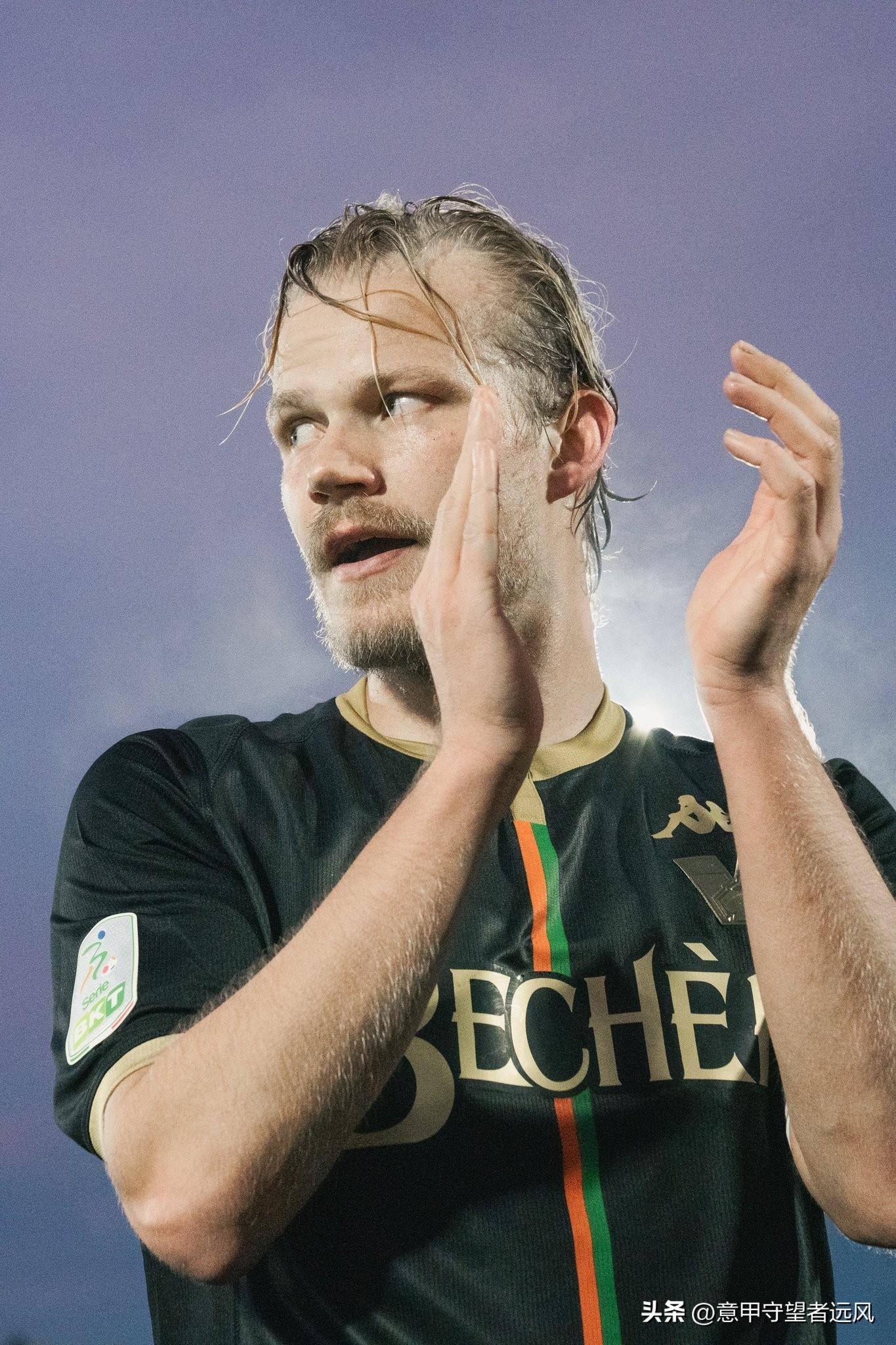 尽管队长,前勒沃库森射手波赫扬帕洛首先破门,但客队由替补登场的尤文