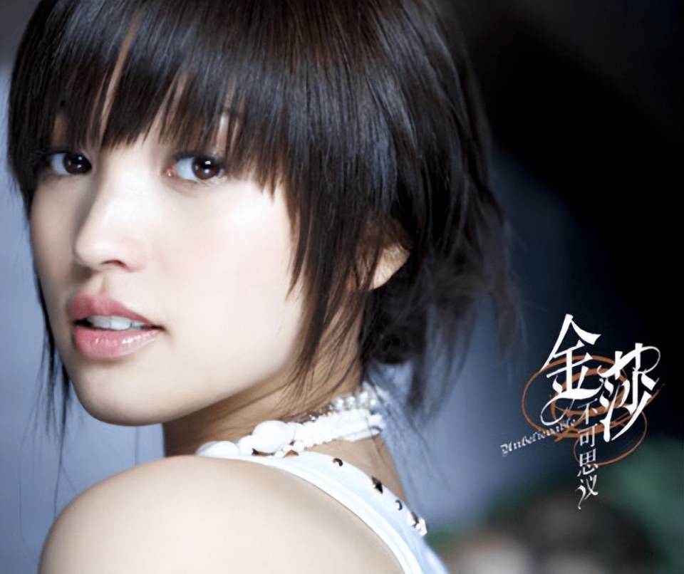 姐弟恋女星现状:有人疑去父留子,有人仍力捧男友_李溪芮_男方_恋情