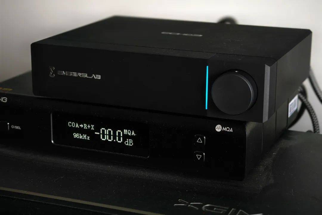 试用黑烬echo3:以科技提升听感,我家的音响是如何脱胎换骨的?