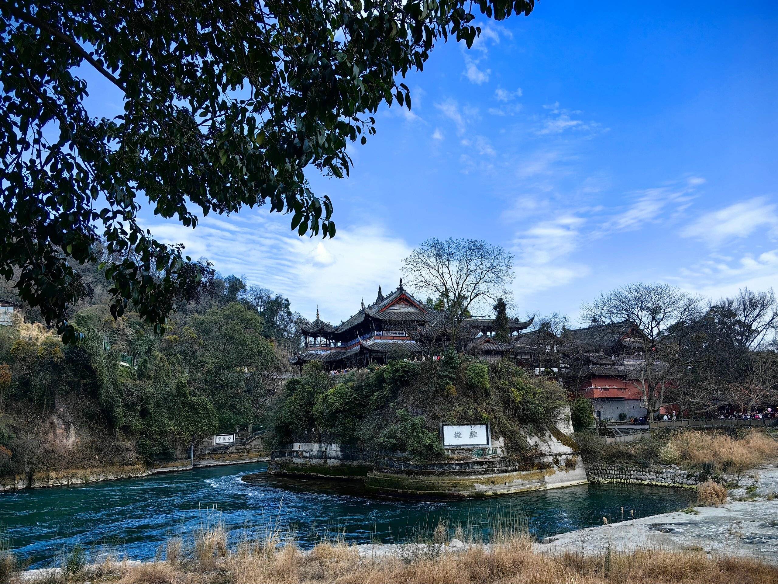 四川甘孜州旅游景点十一月 ,整理了不费脚行程!拿走不谢!