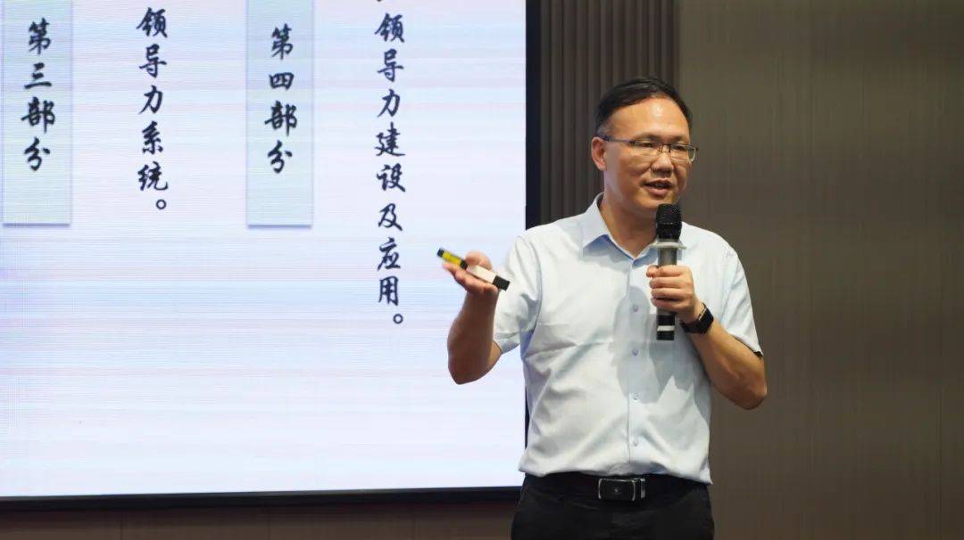 的剩菜称重,黄恺同学的夸夸法等作业分享让大家也学习了很多优秀故事