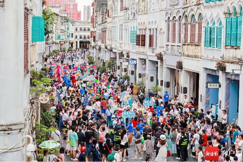 了一系列有力优惠措施,如"机票即门票"2024海南旅游消费券发放活动,用