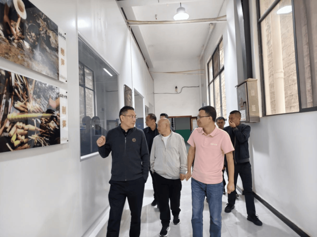 市林草局主要领导到彝良县调研指导竹产业初制所工作