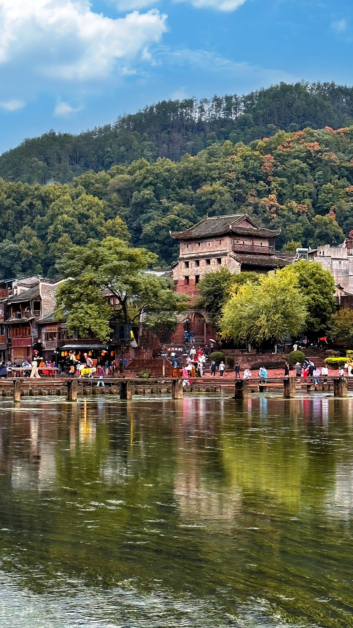 张家界凤凰古城旅游,行程路线要怎样安排? ,景点 交通 美食指南