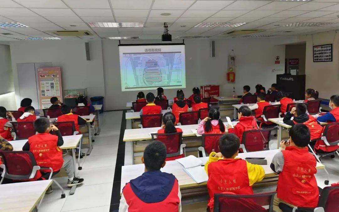 探索乳酸菌,健康每一天——5.4参观"养乐多"工厂活动