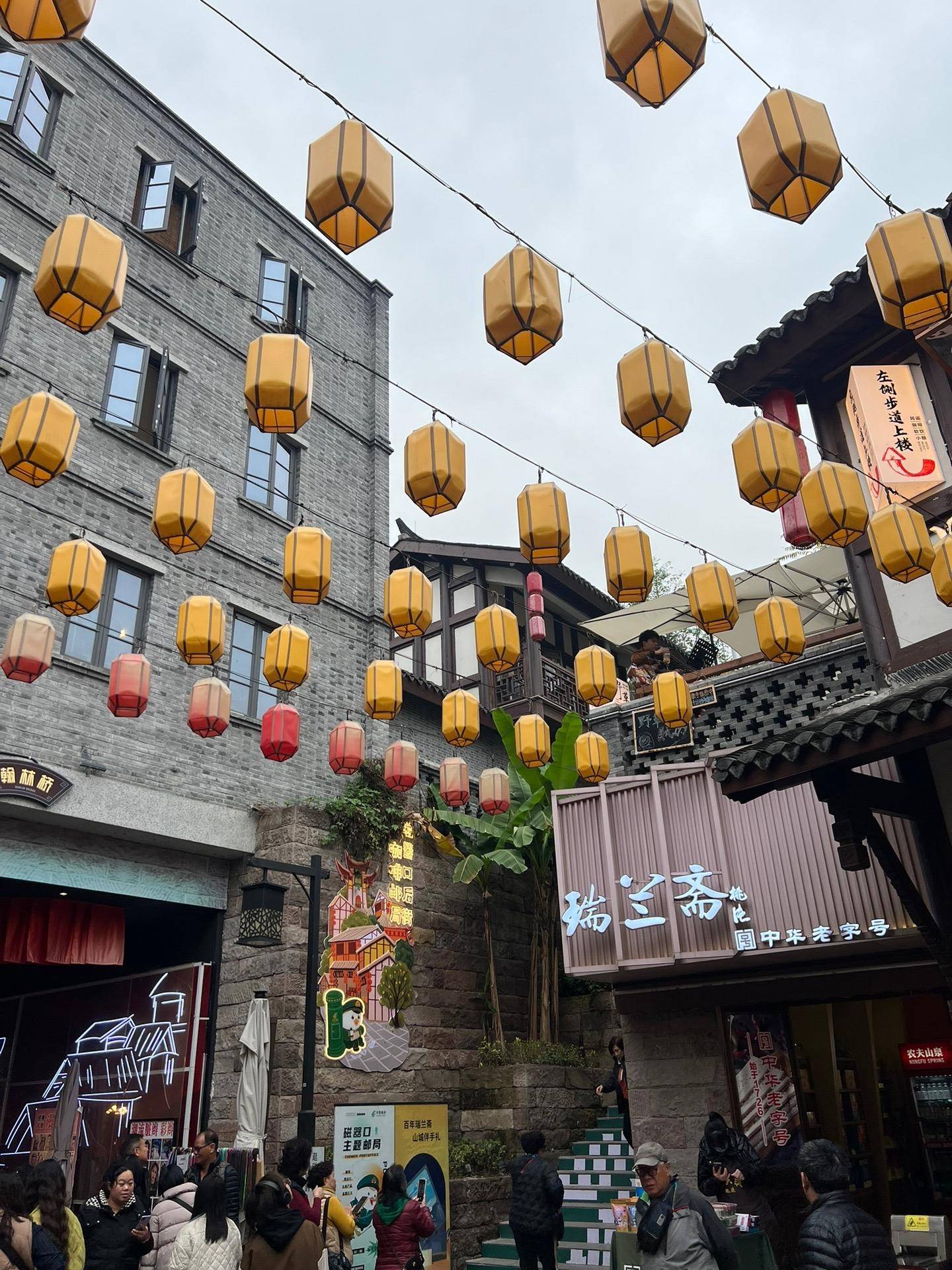 重庆旅游攻略景点必去玻璃桥 ,包含住宿,门票,用餐等最佳攻略分享