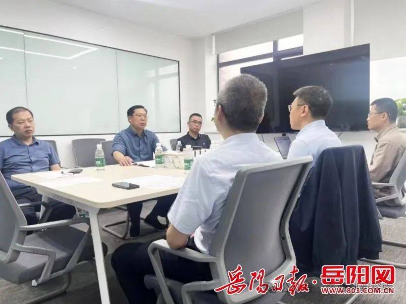 华容县:陶伟军赴京冀再访氢能项目