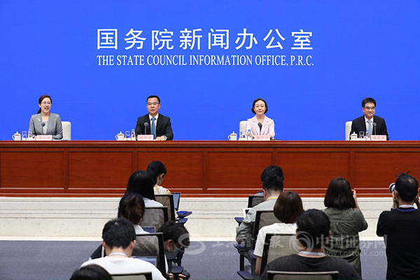 国家数据局局长刘烈宏：推进数据要素市场化配置改革 建立健全数据产权制度_数字_建设_中国