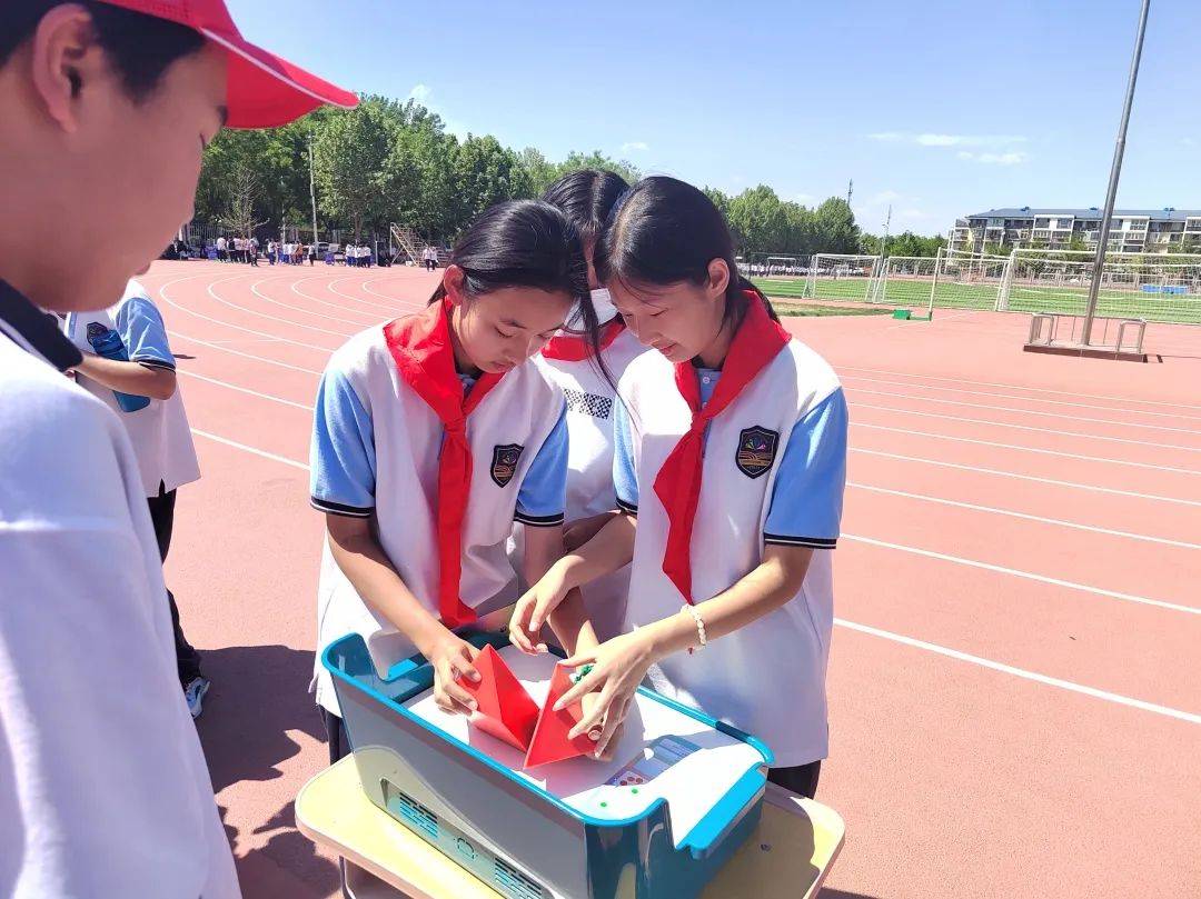 感受科技魅力,点燃科学梦想——北京四中顺义分校举办首届校园科技节