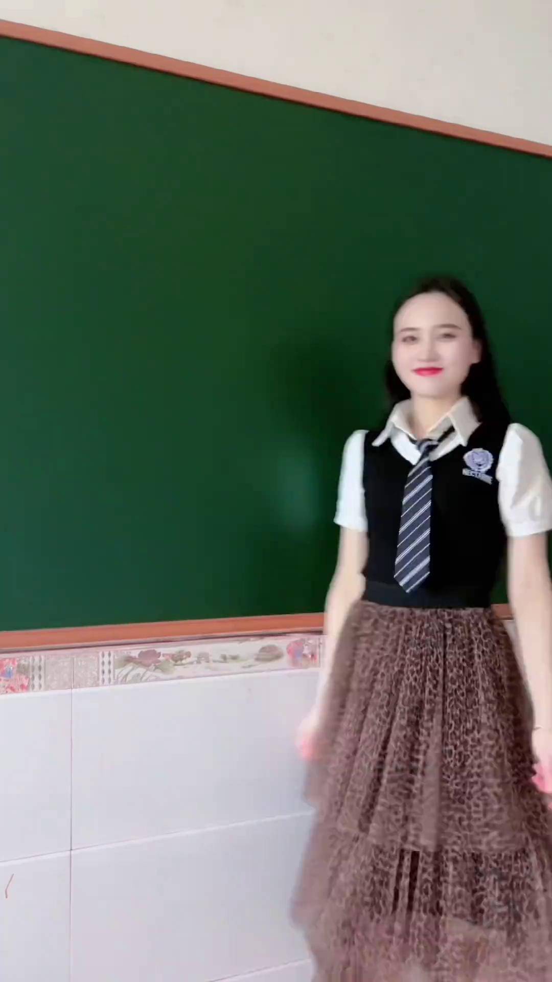 玉娟抖音=玉娟的故事 前转