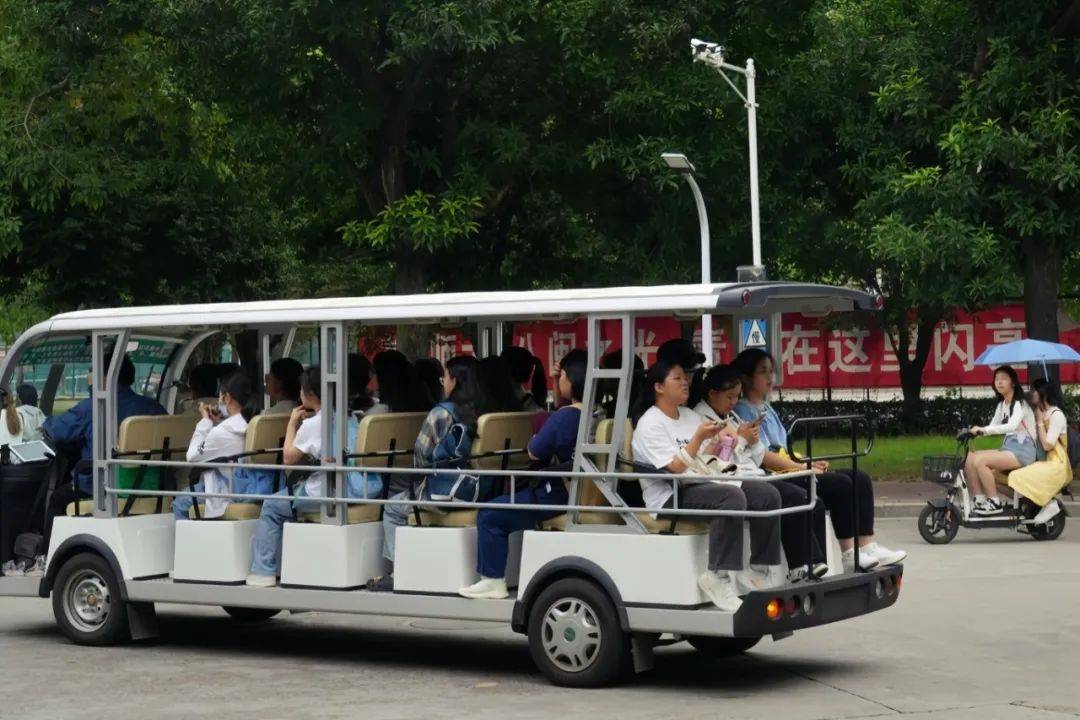 大学生活的五次"重生"_er_展开_校园