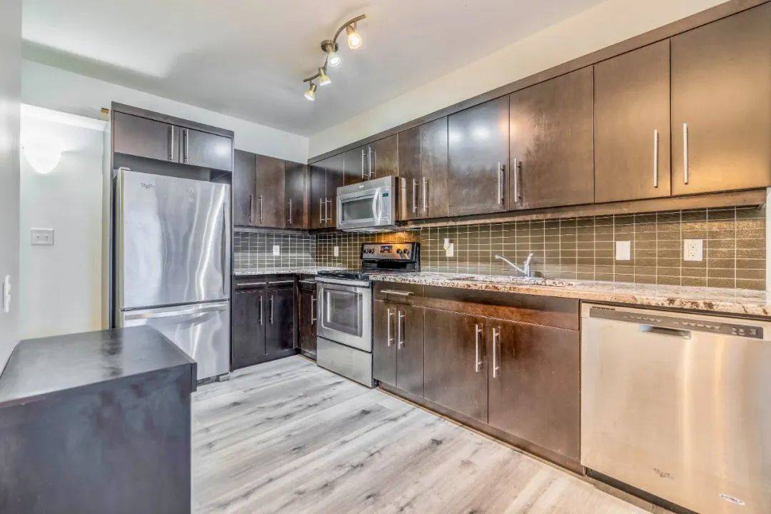 p=de-100992972-381&k=890189xdcgt&eml=ynjhbmrvbnlhbmdiaw5az21haw