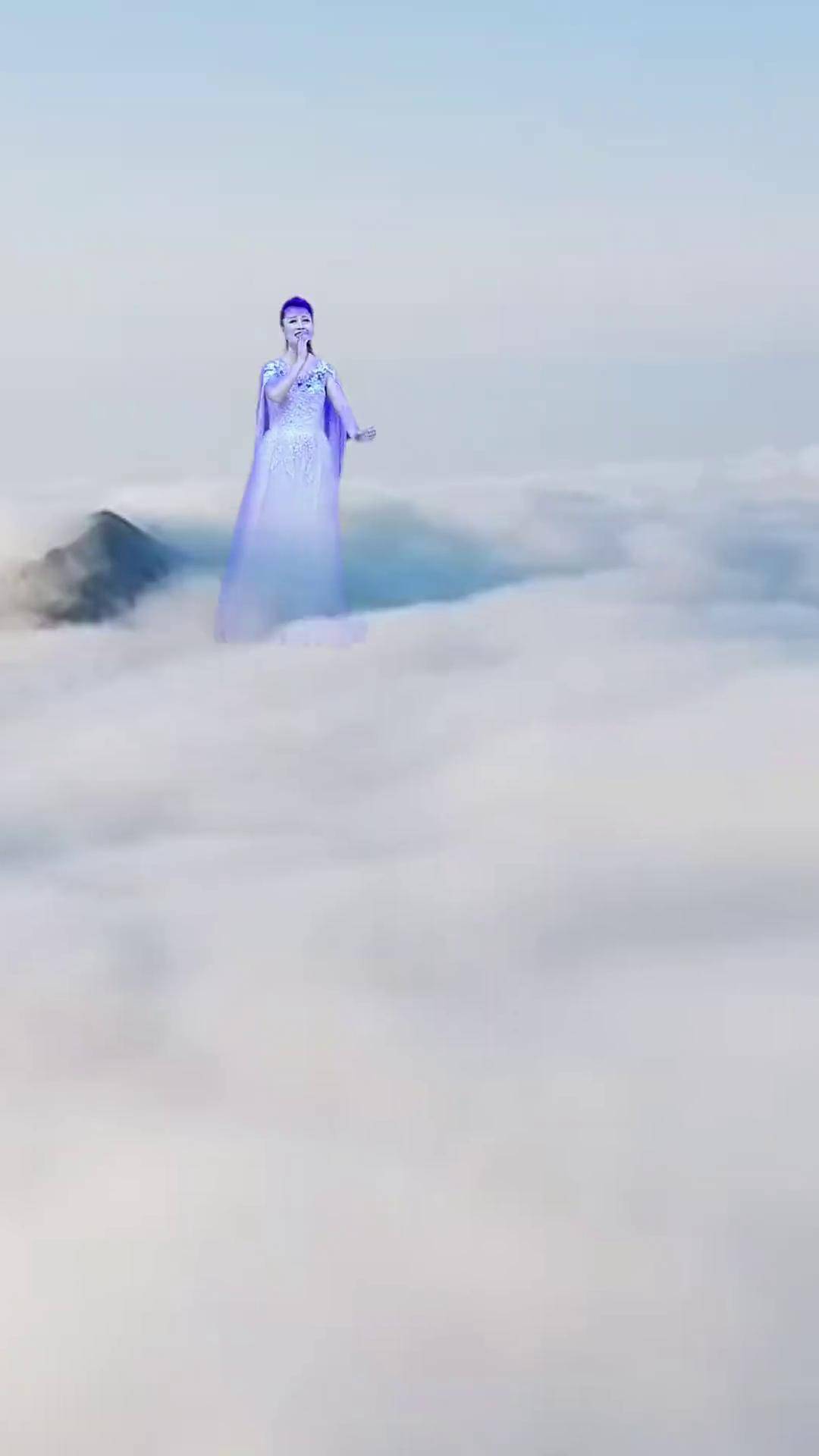 下午直播间等你们哦腾云驾雾 仙女下凡到人间