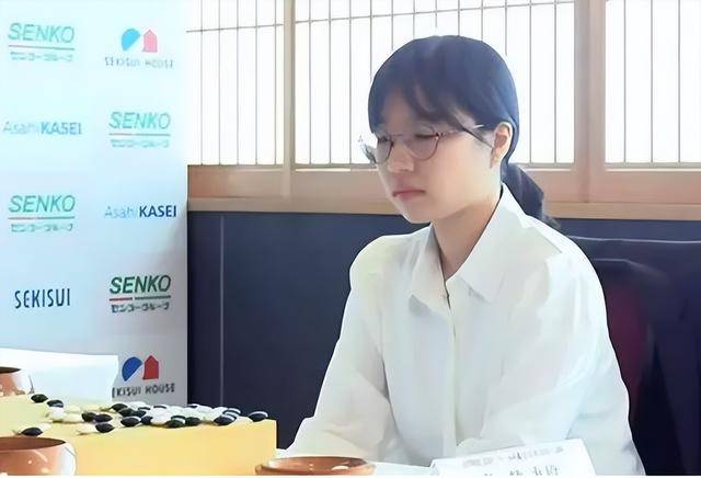 杨鼎新周泓余,压着朴廷桓崔精暴揍,8强80手90%胜率!