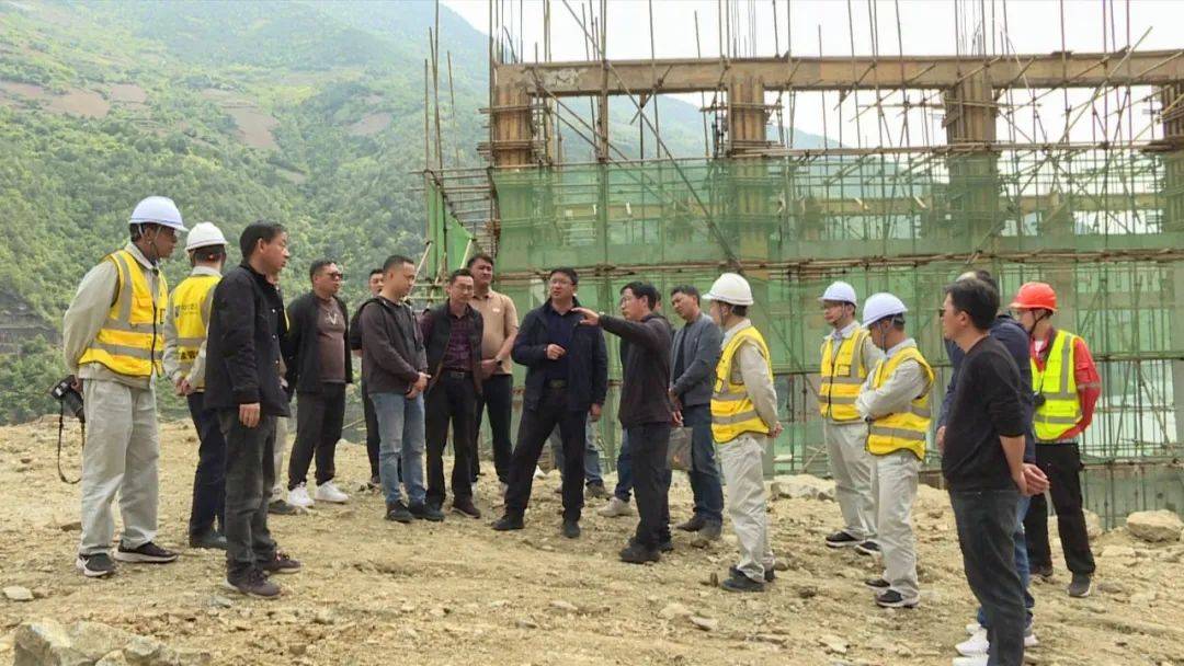【转载】黄龙新调研托巴电站库区环境治理和地质灾害防治工作