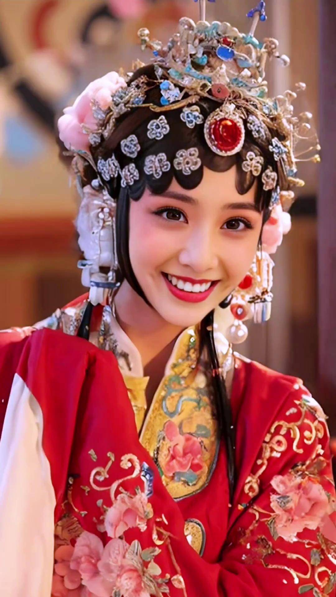 越剧小生李琼燕 英气十足女驸马