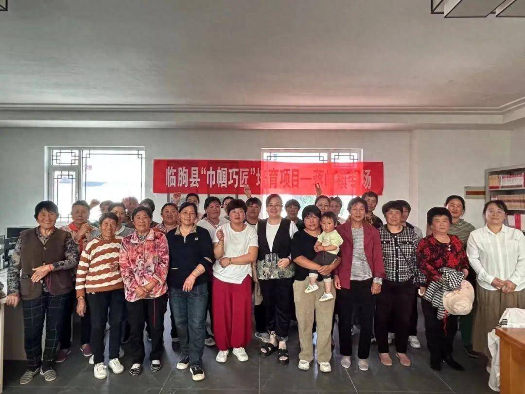 临朐县:蒋峪镇开展"巾帼巧匠"培育项目绳艺培训
