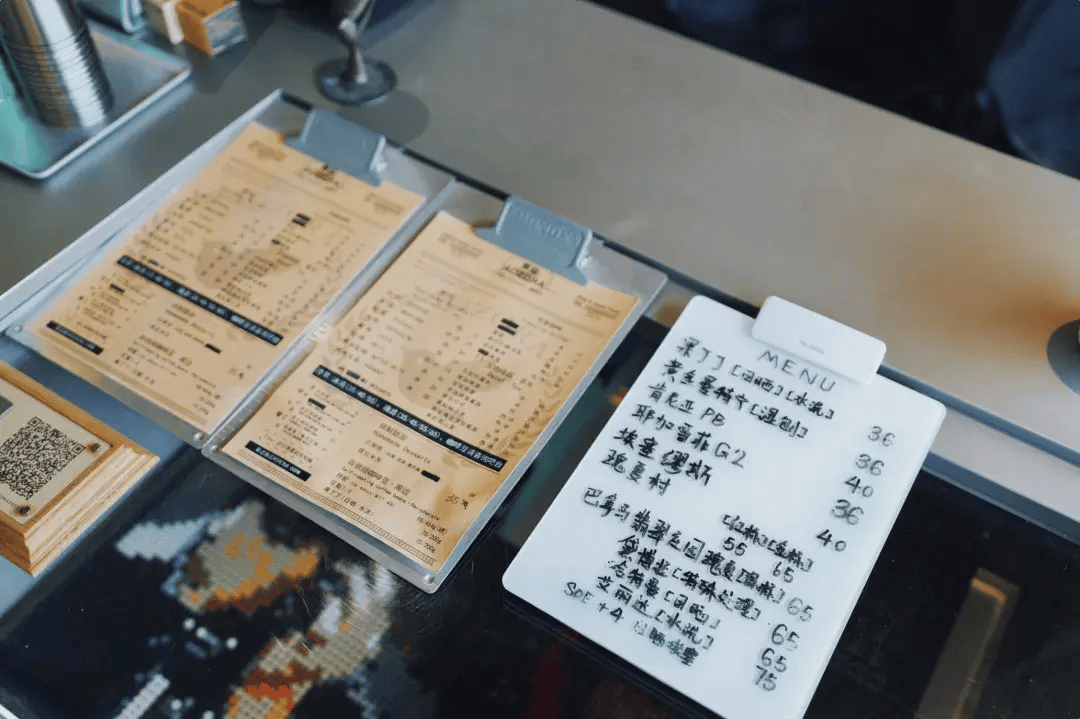 我试了一支水洗果丁丁,明亮的果酸被表达得很好,这出品放在杭州也是不