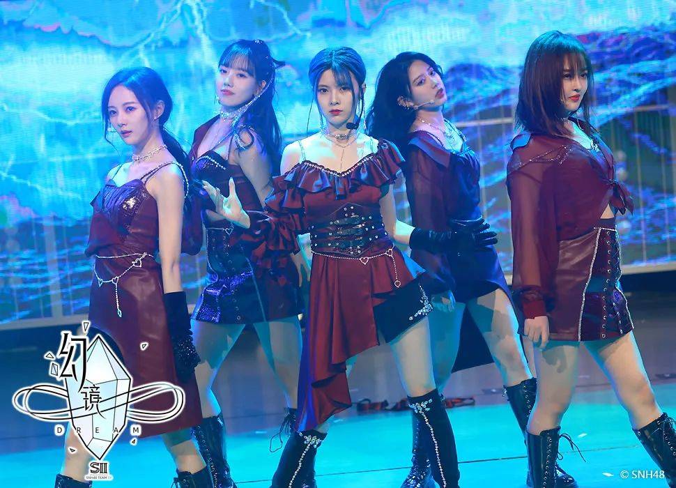 《幻镜》公演snh48team sii获取购票信息长按扫描上方二维码公元2048