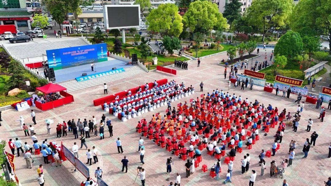 第16个全国防灾减灾日 | 疏散逃生,互动问答,灭火体