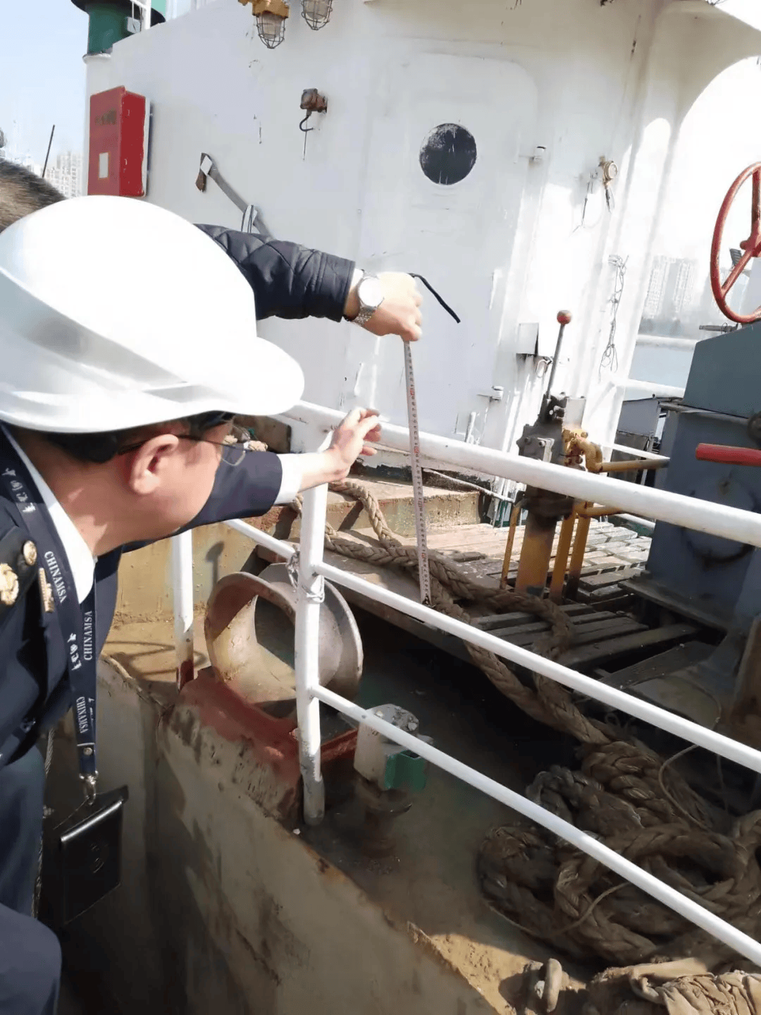 干舷甲板栏杆开口400mm?滞留!_检查_船舶_进行