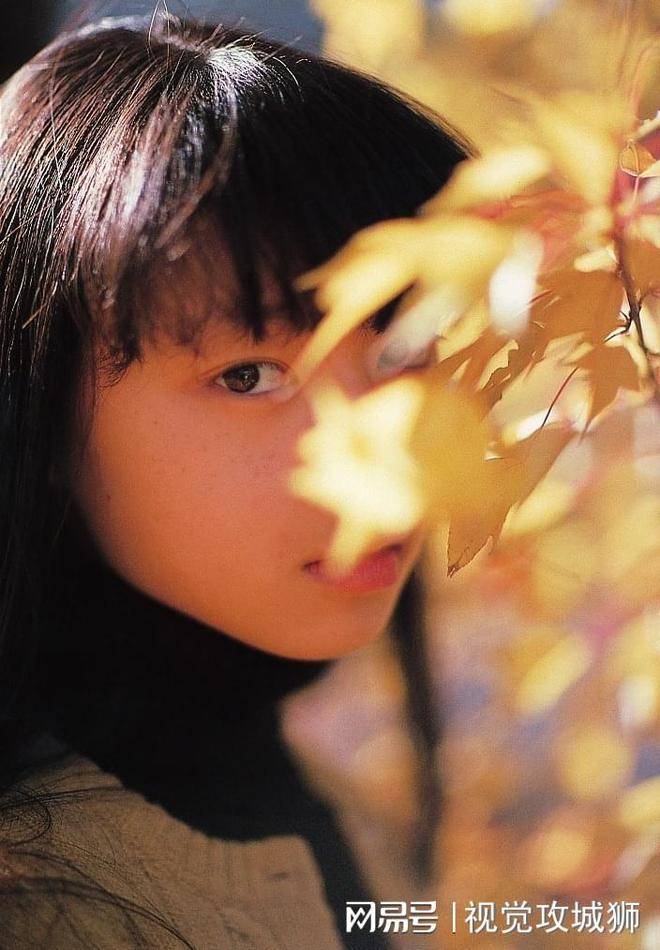 惊艳！栗山千明1997年写真集《神话少女》里的神仙美照_手机搜狐网