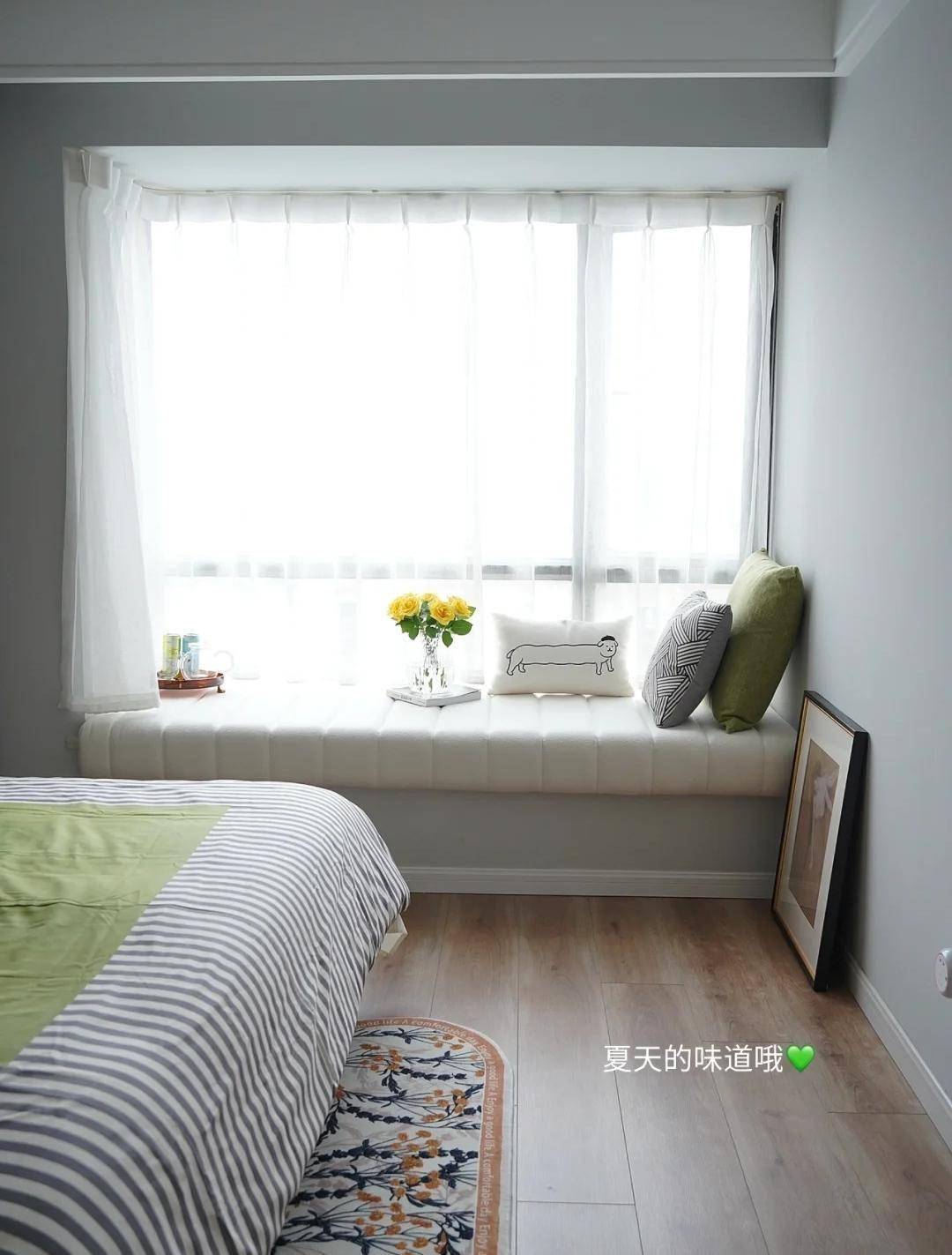 重庆一退休阿姨火了,拒绝过度装修,凭一电视墙就圈粉无数,晒晒