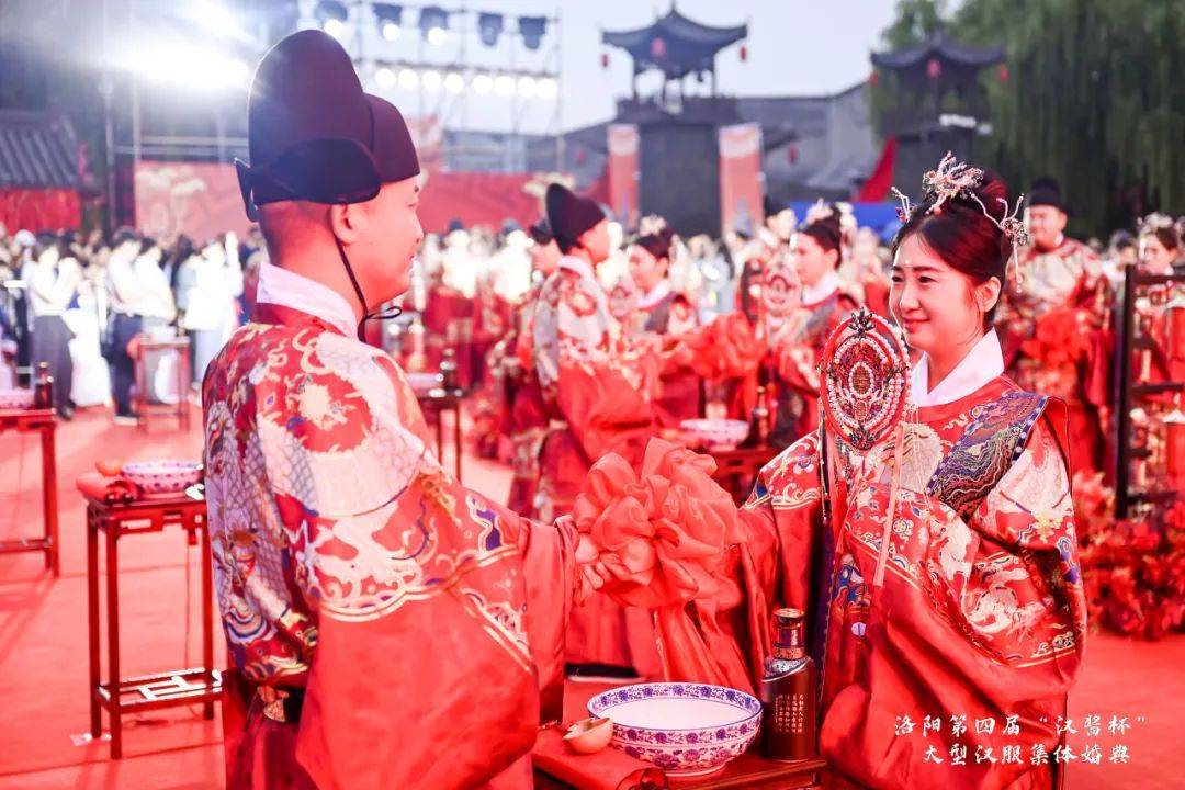 十里红妆,为你而来!汉服集体婚礼邀您参与