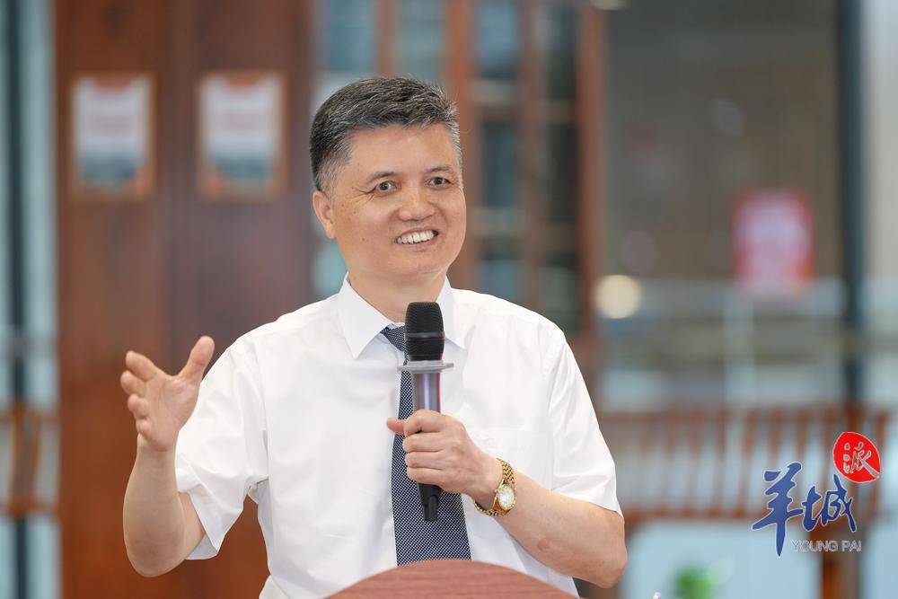 2021年底由羊城晚报出版社正式出版,2023年2月在广州市举办文集首发式