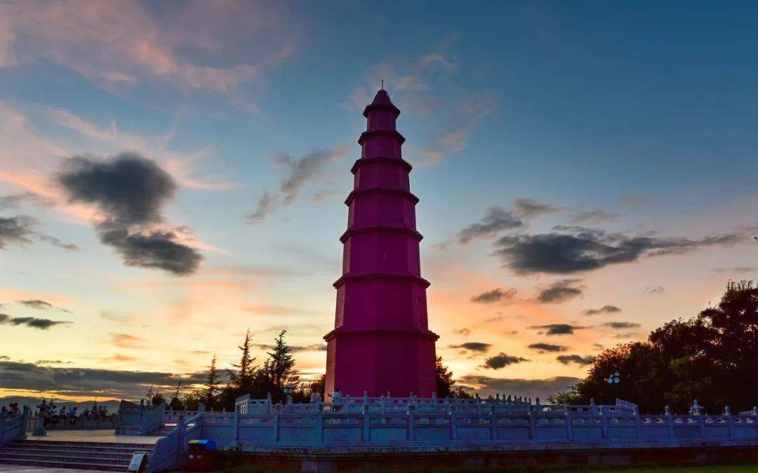 去了这座云南最仙小城,才知道什么叫适合发呆!