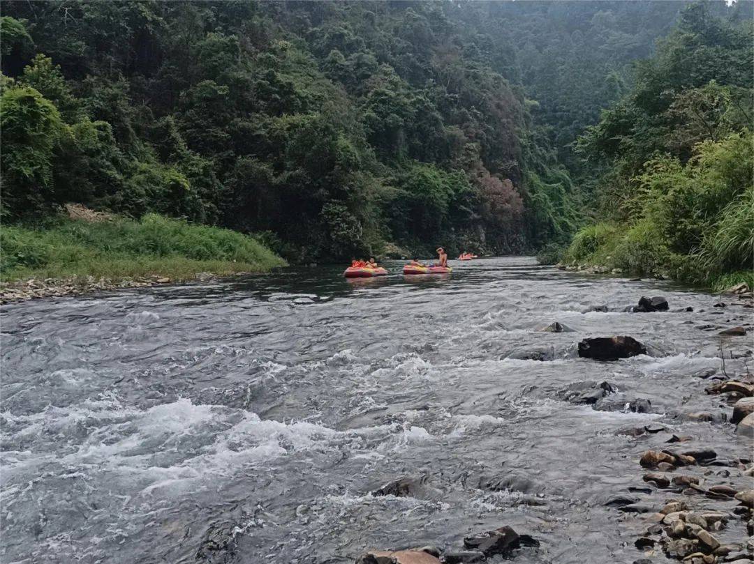 鹤山金水台漂流图片