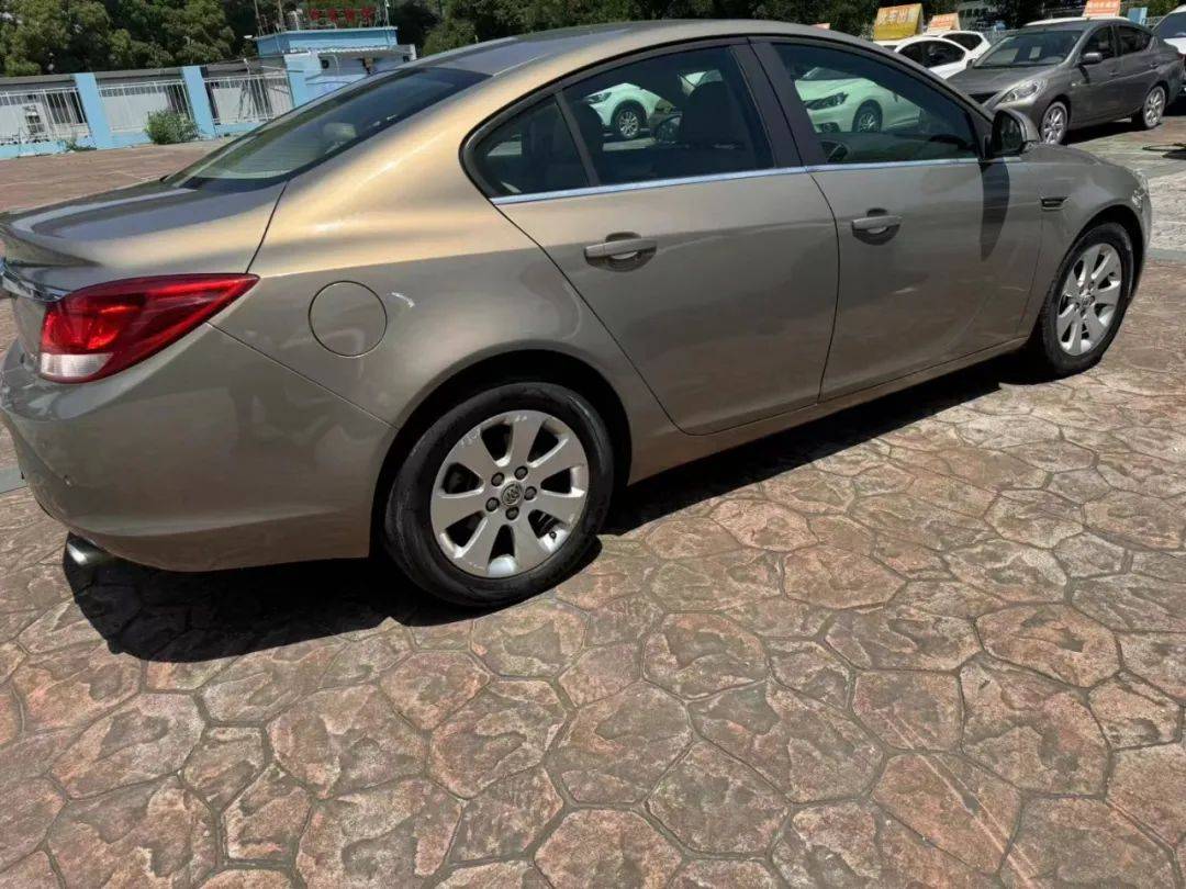 2012年 别克君威 2.0 精品车况