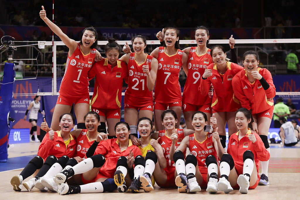 韩联社赛后称,韩国队首战失利,队伍自从2021年开始的世界女排联赛连败