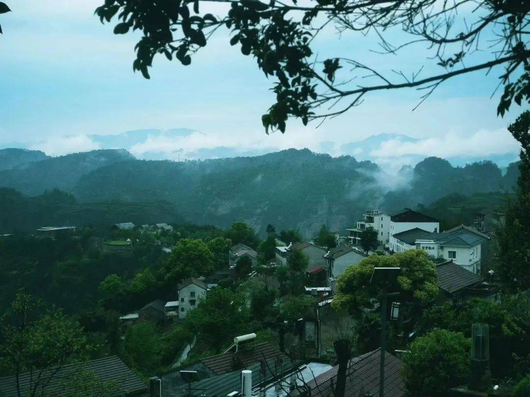 出发仅50min,这座糯叽叽的碳水王国,凭小吃称霸浙江,还有绝美山水!