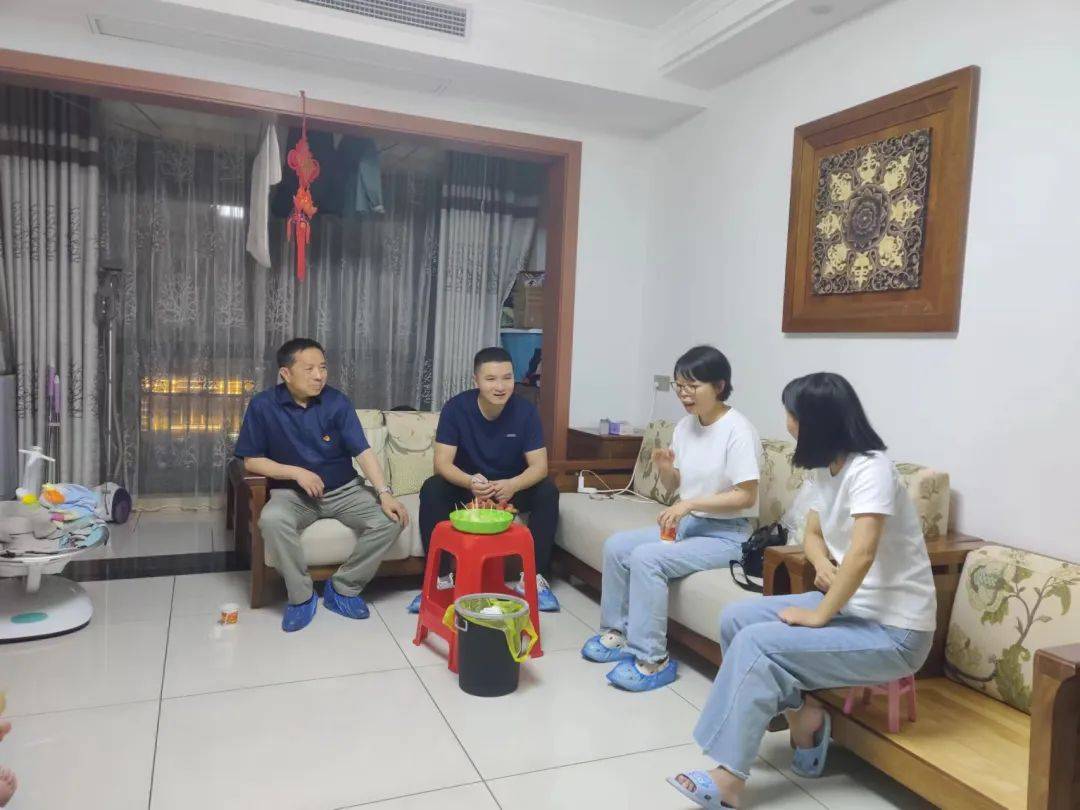 和美共育 托举未来一张张家访照片,连接起一串串珍贵记忆,一篇篇家访