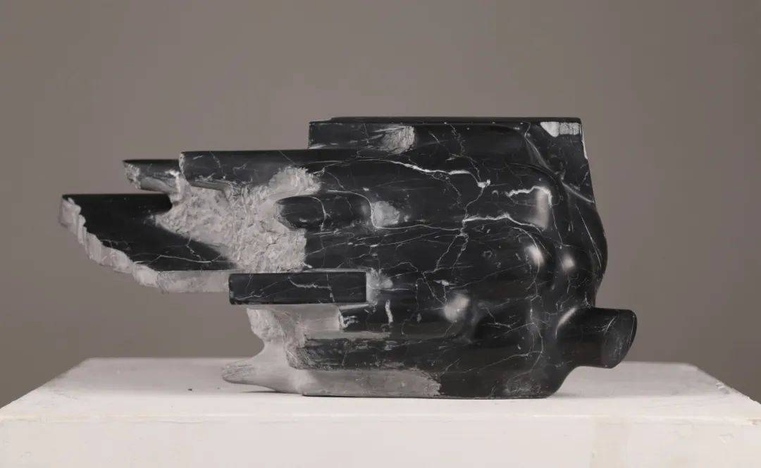 5cm 大理石,花岗岩青金 《离》75x50x40cm