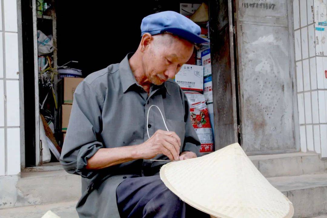 【礼遇华宁】非遗竹编:纵横交错间的自然之美_斗笠_发展_历史