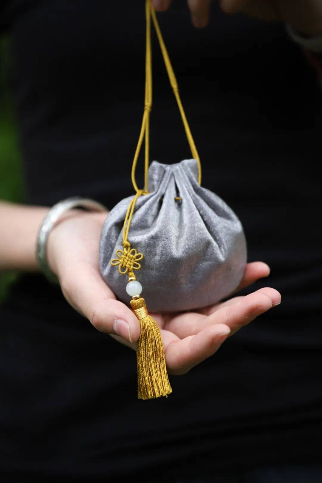 颜值超能打,除湿驱蚊的香囊,夏天就靠它了!