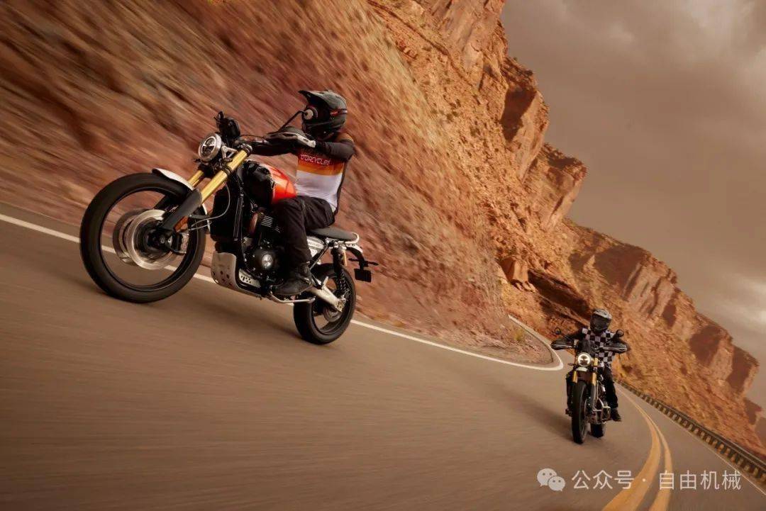 三款新车发布,凯旋携全系车型亮相北京摩展丨北京摩展