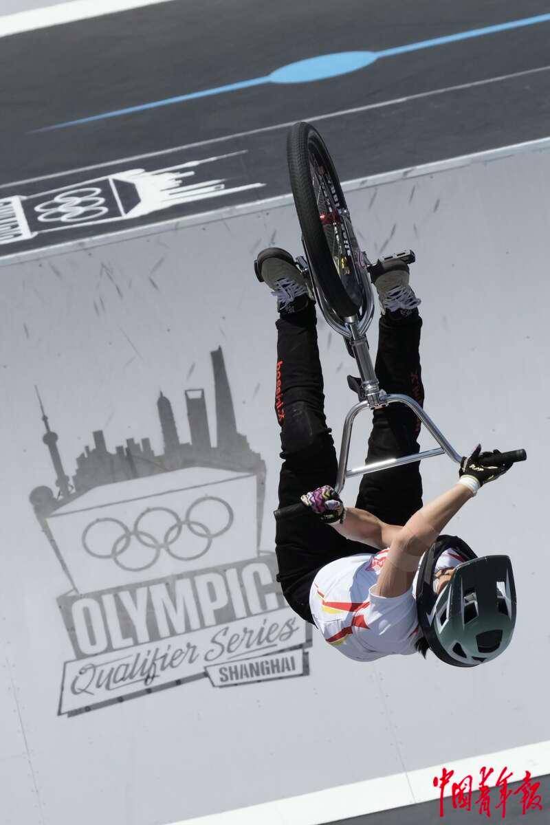 奥运资格赛:女子自由式小轮车项目中国队包揽前三_决赛_上海_比赛