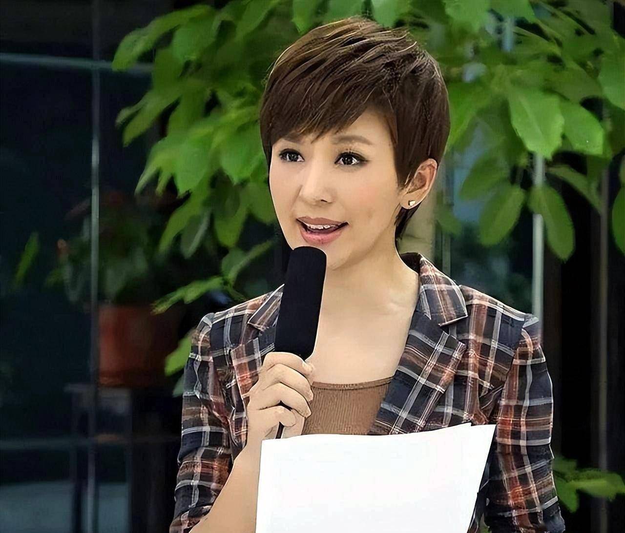 欧阳夏丹:最美央视女主播,如今被央视除名,没有固定工作