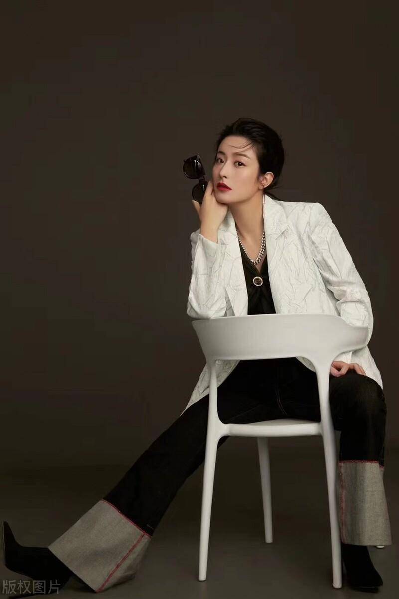 徐百慧这身材,这才是尤物啊!