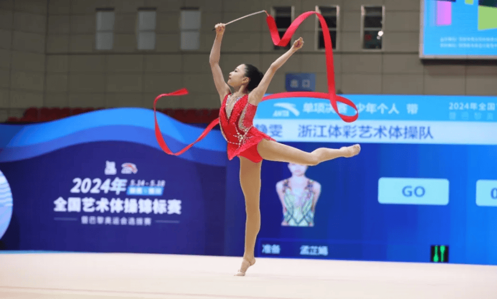 60分,以22.40分获得圈操,带操铜牌.山西队秦可欣以27.