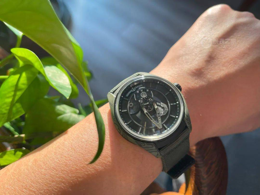 我最特殊的一块腕表,科技感十足