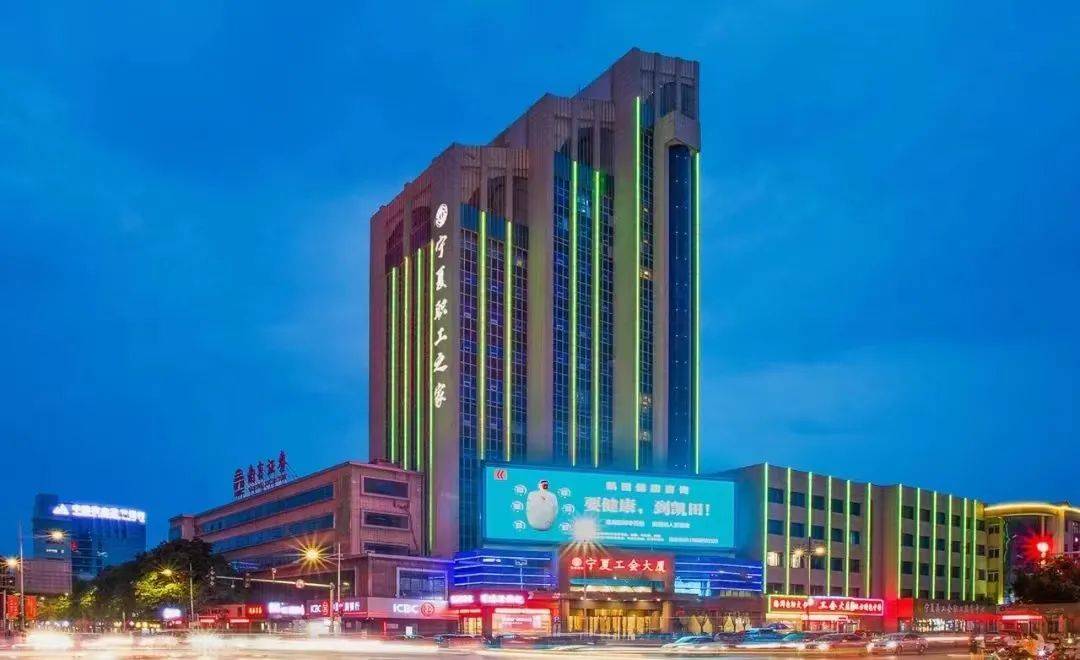 枫丨责编●《星星的故乡》酒庄旅游线路→●宁夏"一秒入夏",想去固原