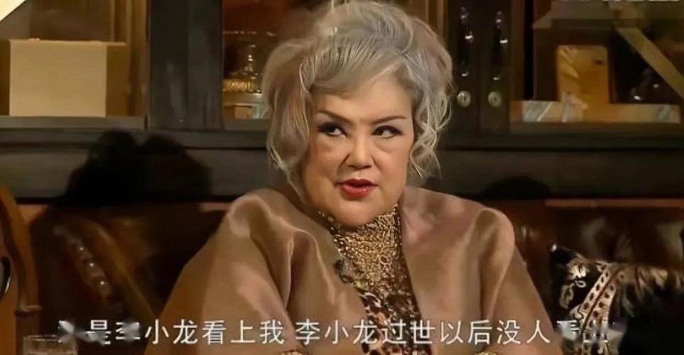 笑掉大牙,以为她们是退圈了,原来是整容后"面目全非"没认出来