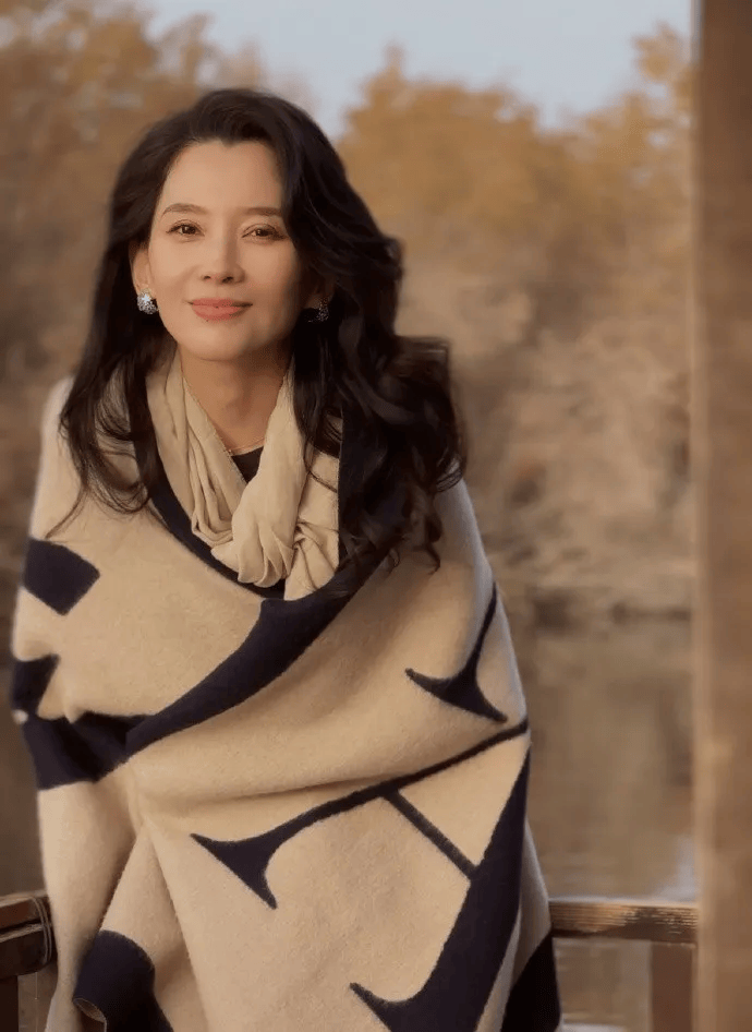 汪峰新女友刚刚曝光,凭什么比章子怡还漂亮?